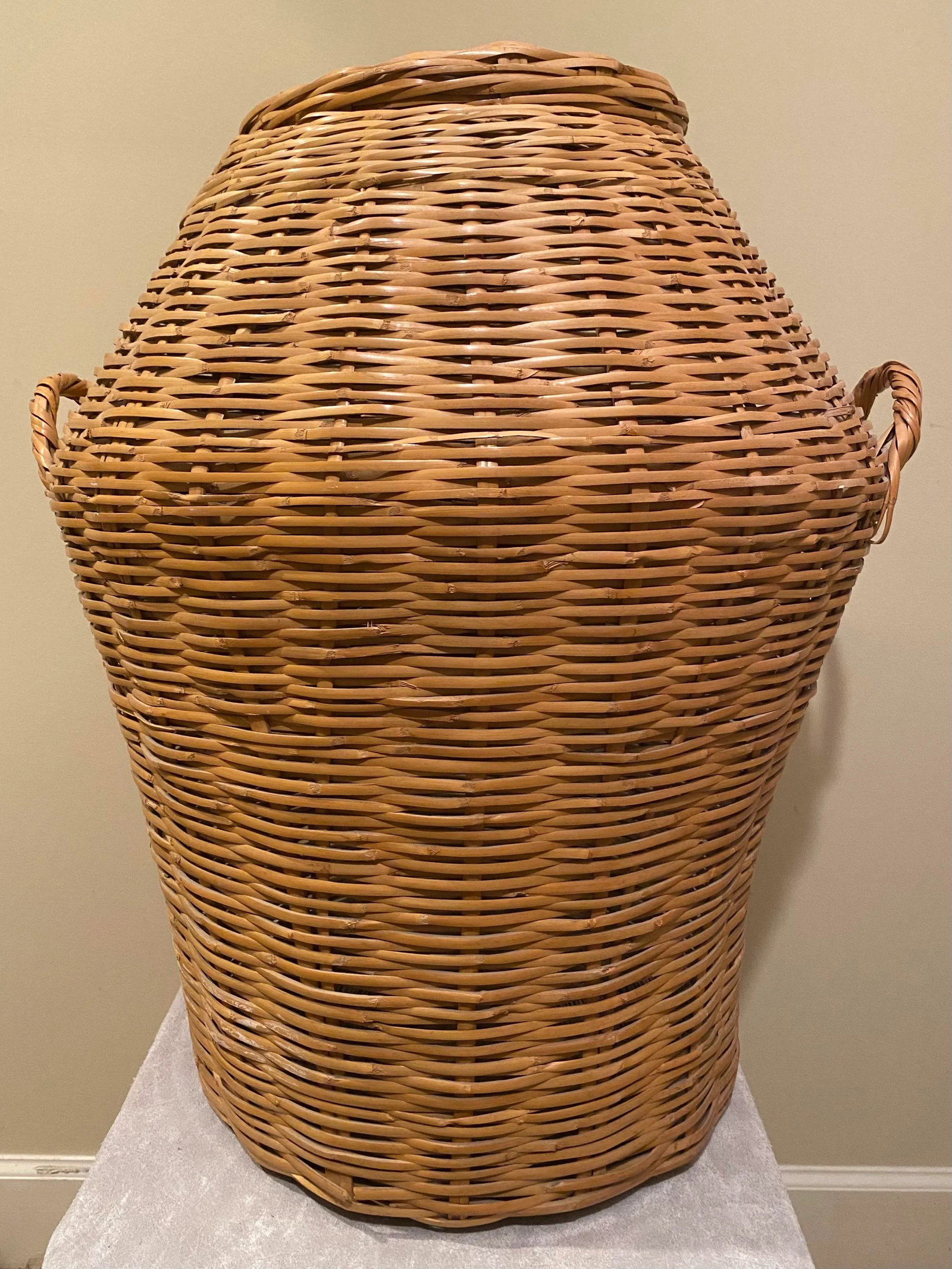 Vintage Split Bamboo Basket With Lid - 8