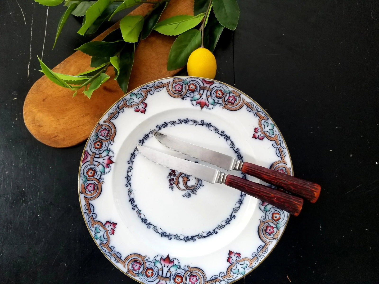 19th Century Antique Wedgwood Plates in Liffey Pattern - Set of 6 - 6