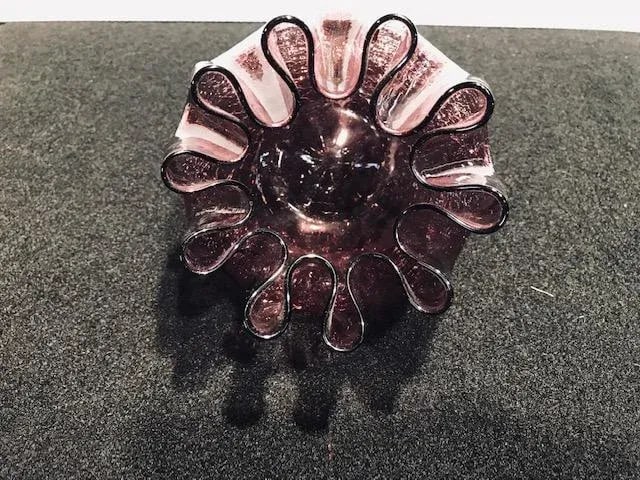 1950s Pilgrim Hand Blown Amethyst Crackle Vase - 6