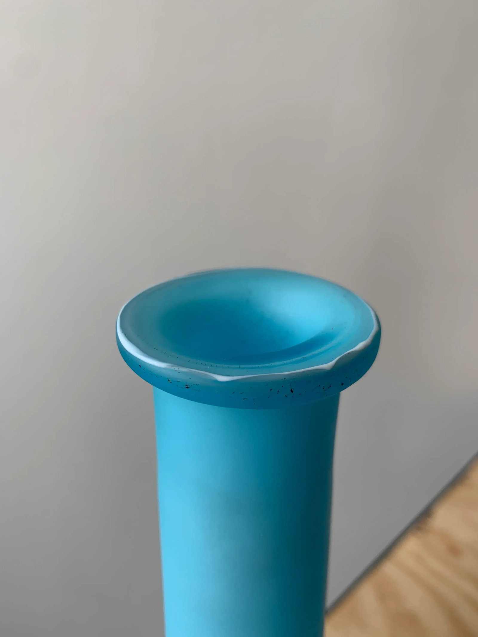 1960s Vintage Satin Glass Knobbed Vase - 5