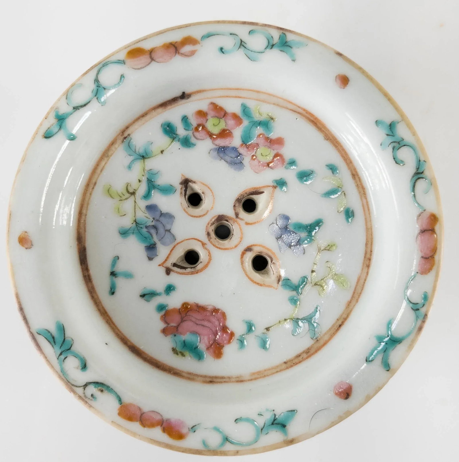 Late 19th Century Chinese Famille Rose Porcelain Cricket Cage Bowl - 6
