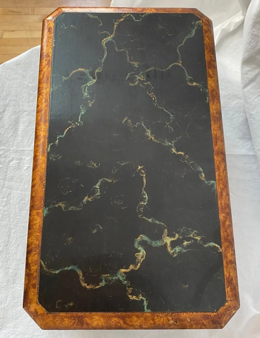 1980s John Richard Faux Marble Box With Gold Trim - 6