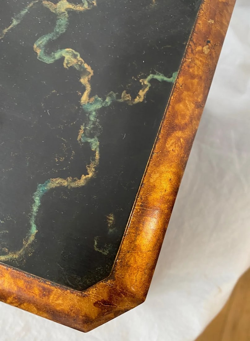 1980s John Richard Faux Marble Box With Gold Trim - 7
