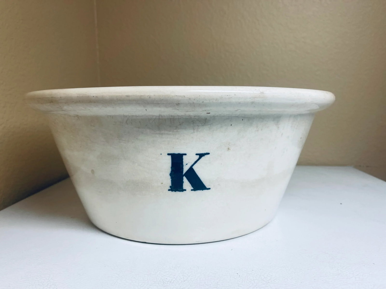 Mid 19th Century Victorian White Ironstone K Bowl - 5