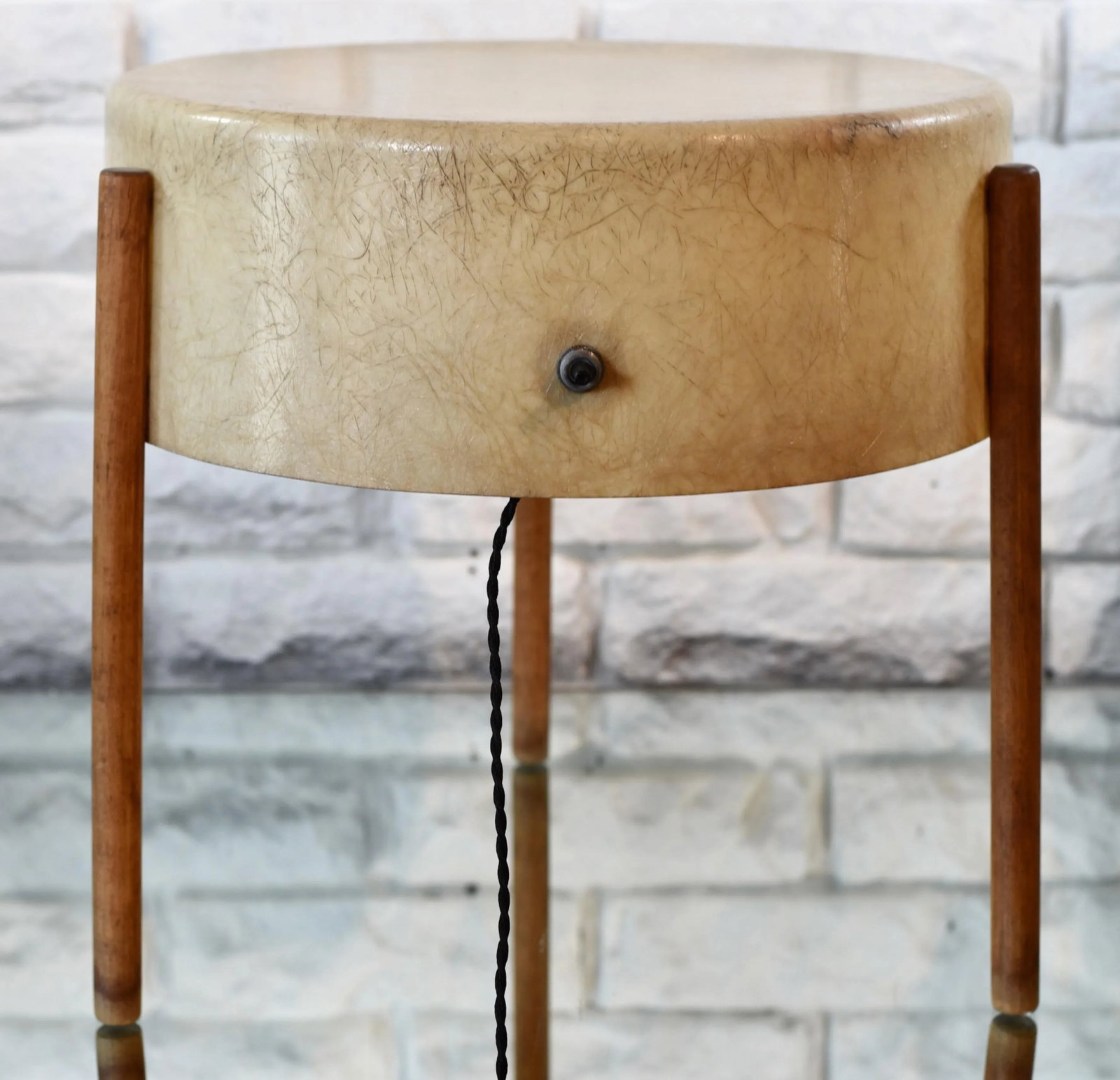 Bill Lam Early Mid-Century Modern Fiberglass Floor Lamp Table with Wood Legs - 8