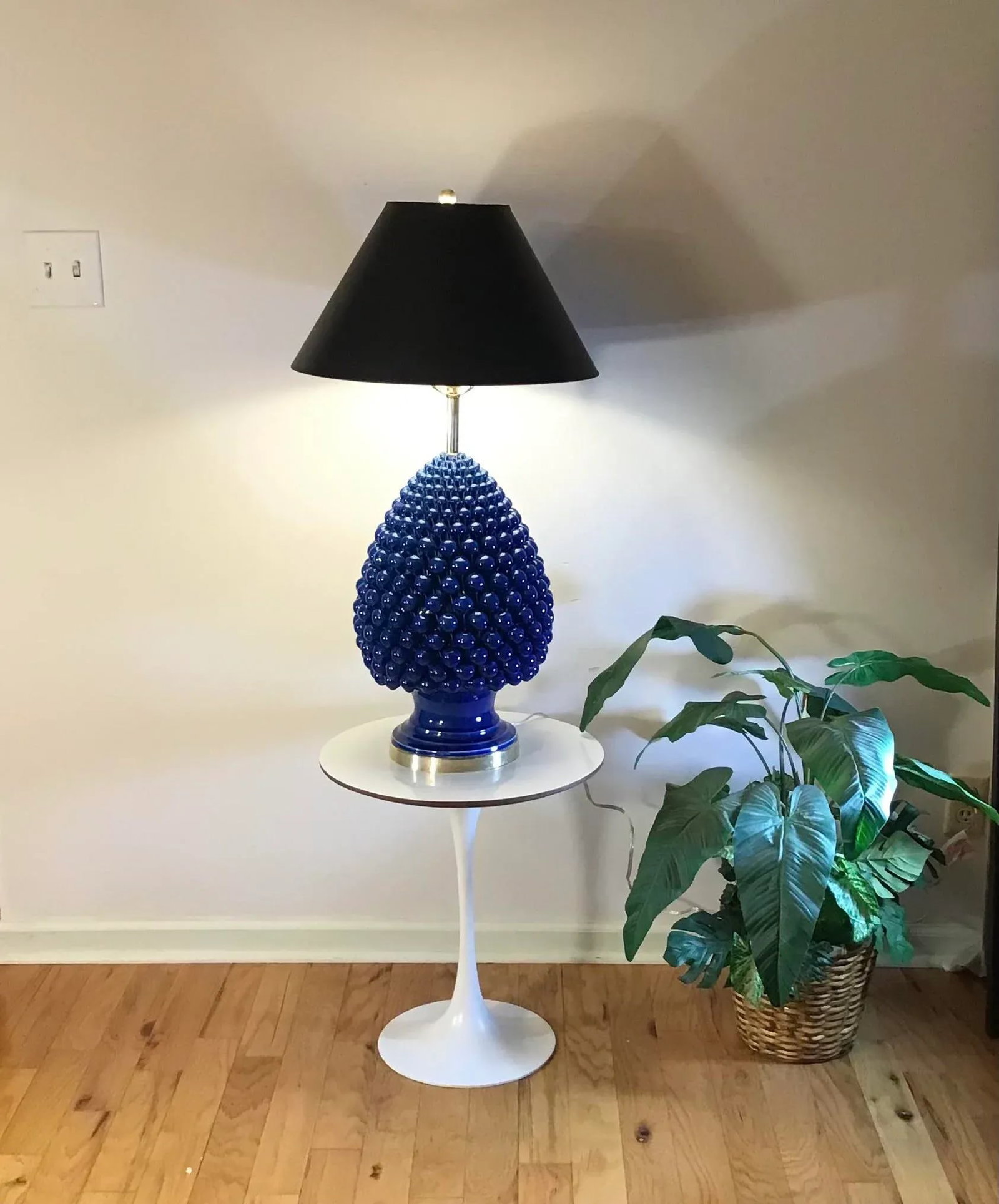 1950s Authentic Hand Signed Paul Hanson Italian Pine Cone Decorative Oversized Table Lamp - 7