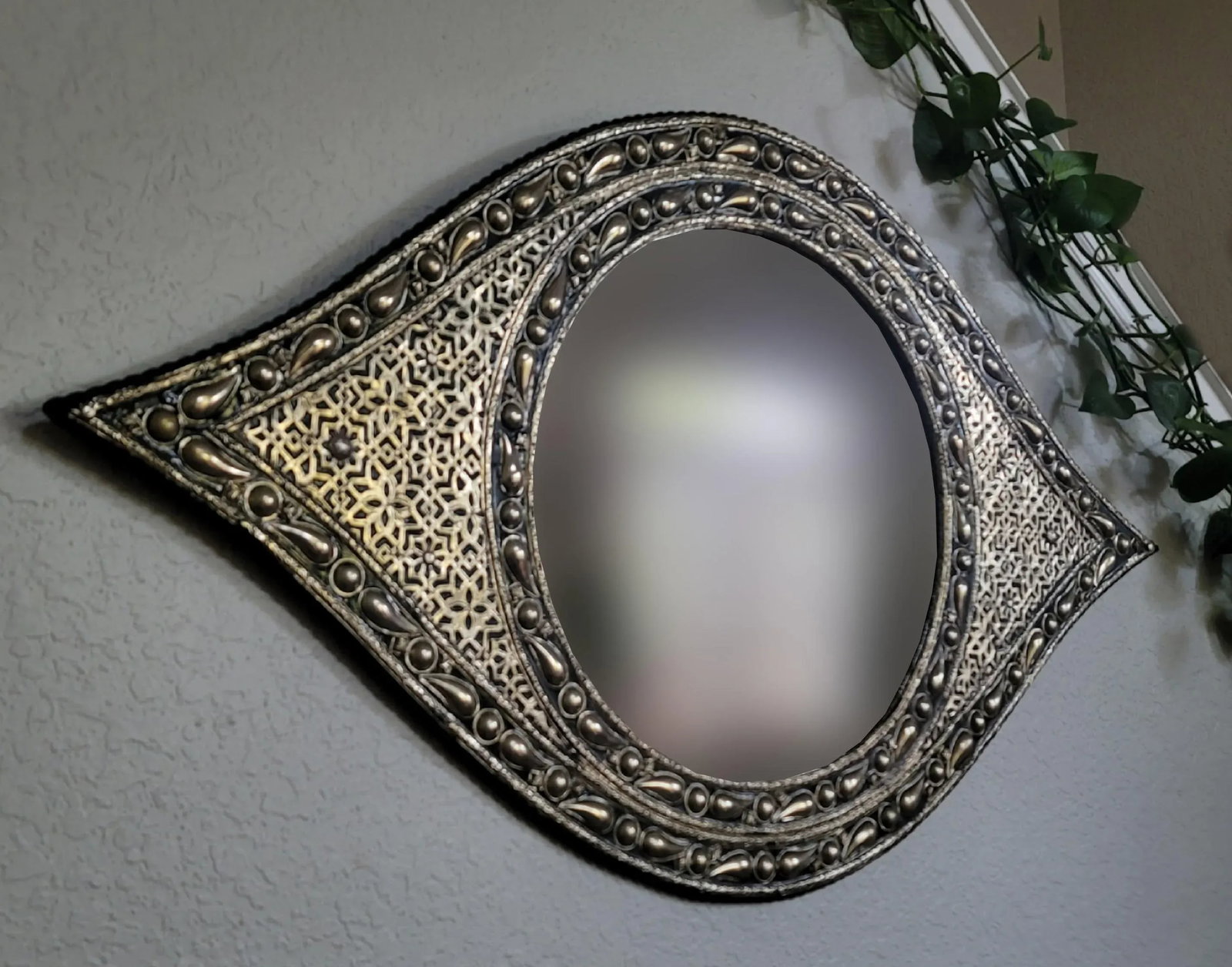 Moroccan Eye Shape Metal Inlaid Mirror - 4