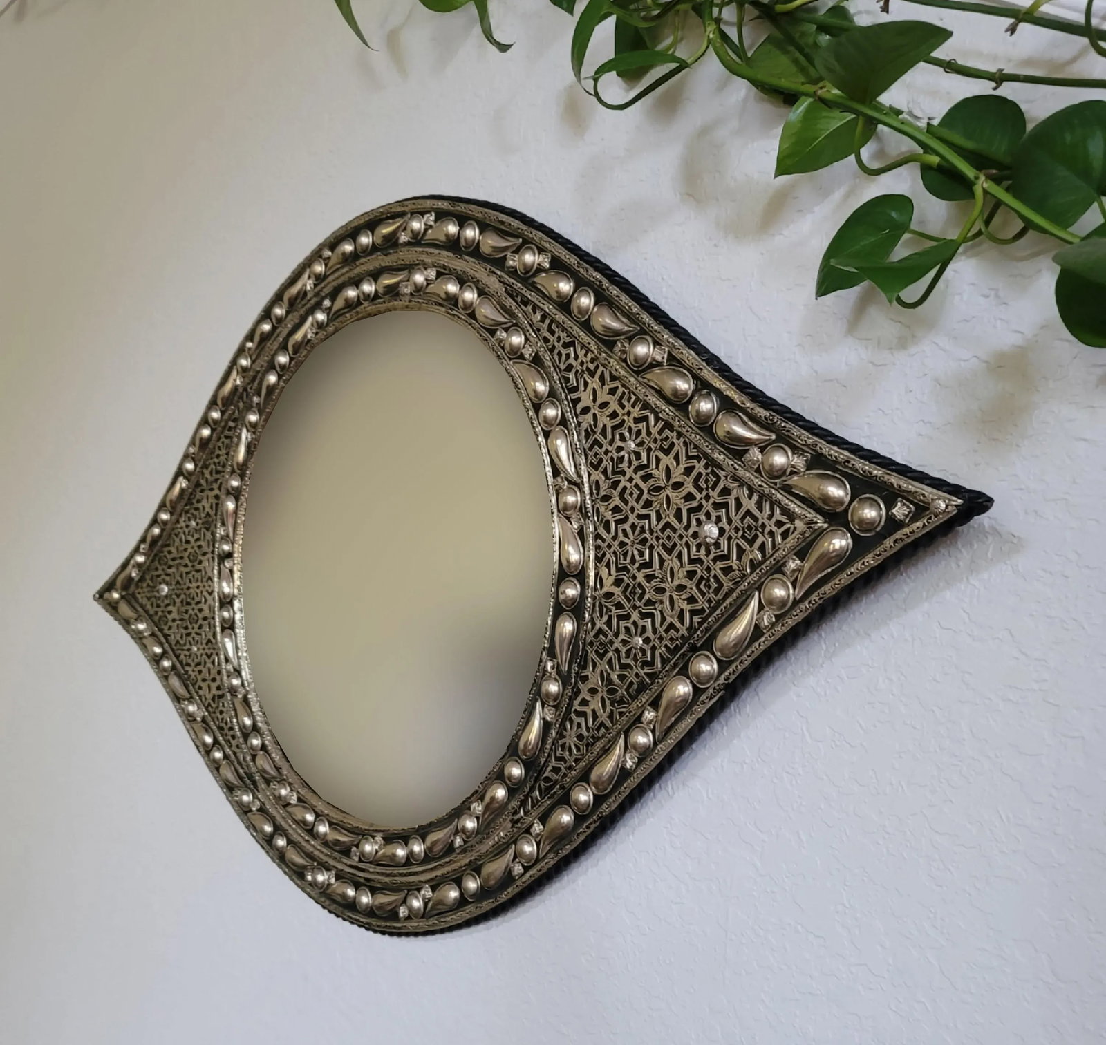 Moroccan Eye Shape Metal Inlaid Mirror - 6
