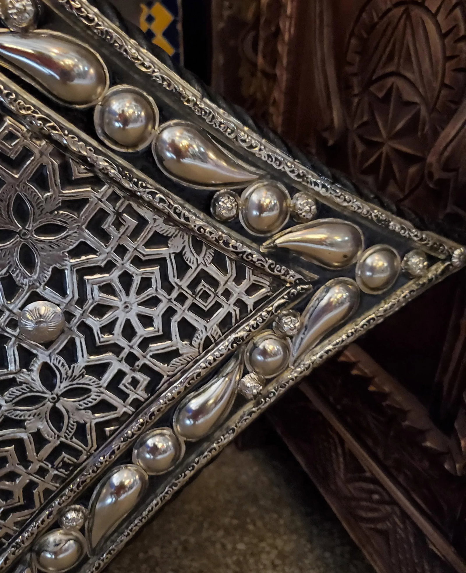 Moroccan Eye Shape Metal Inlaid Mirror - 7