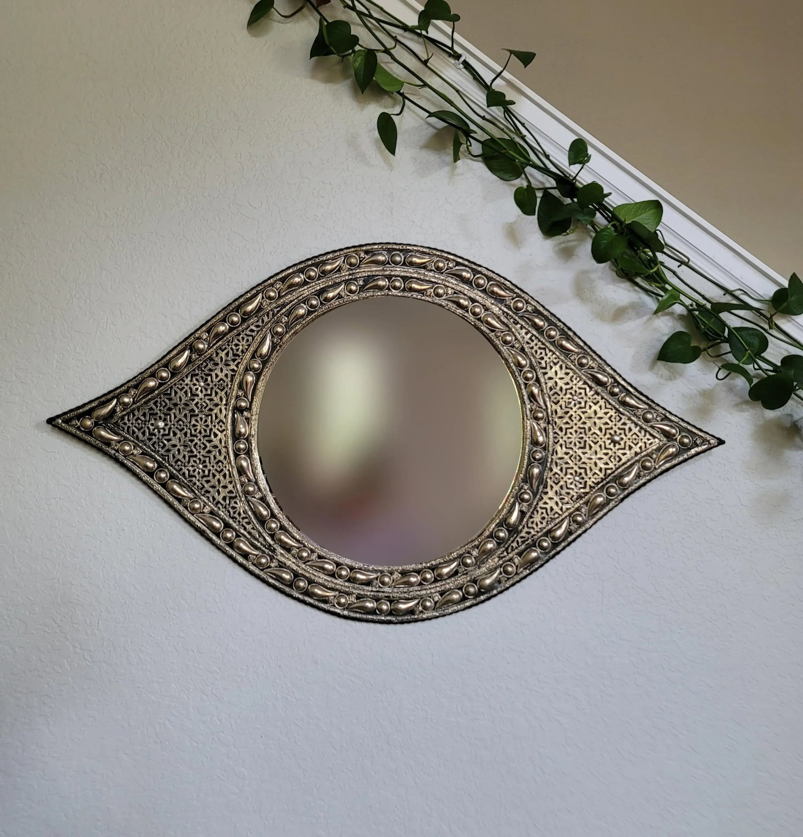 Moroccan Eye Shape Metal Inlaid Mirror - 8