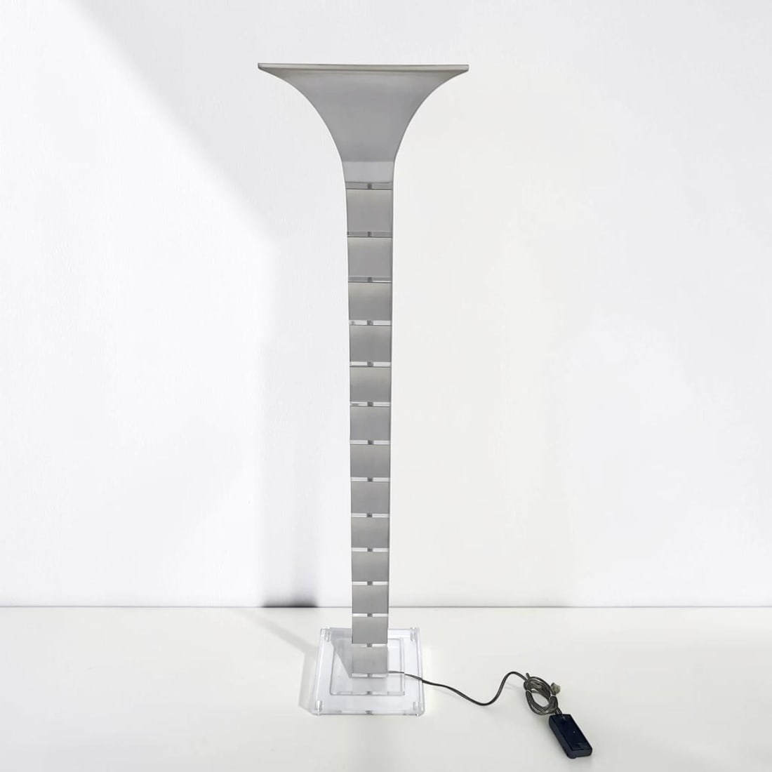 Post-Modern Frosted Lucite Floor Lamp - 3
