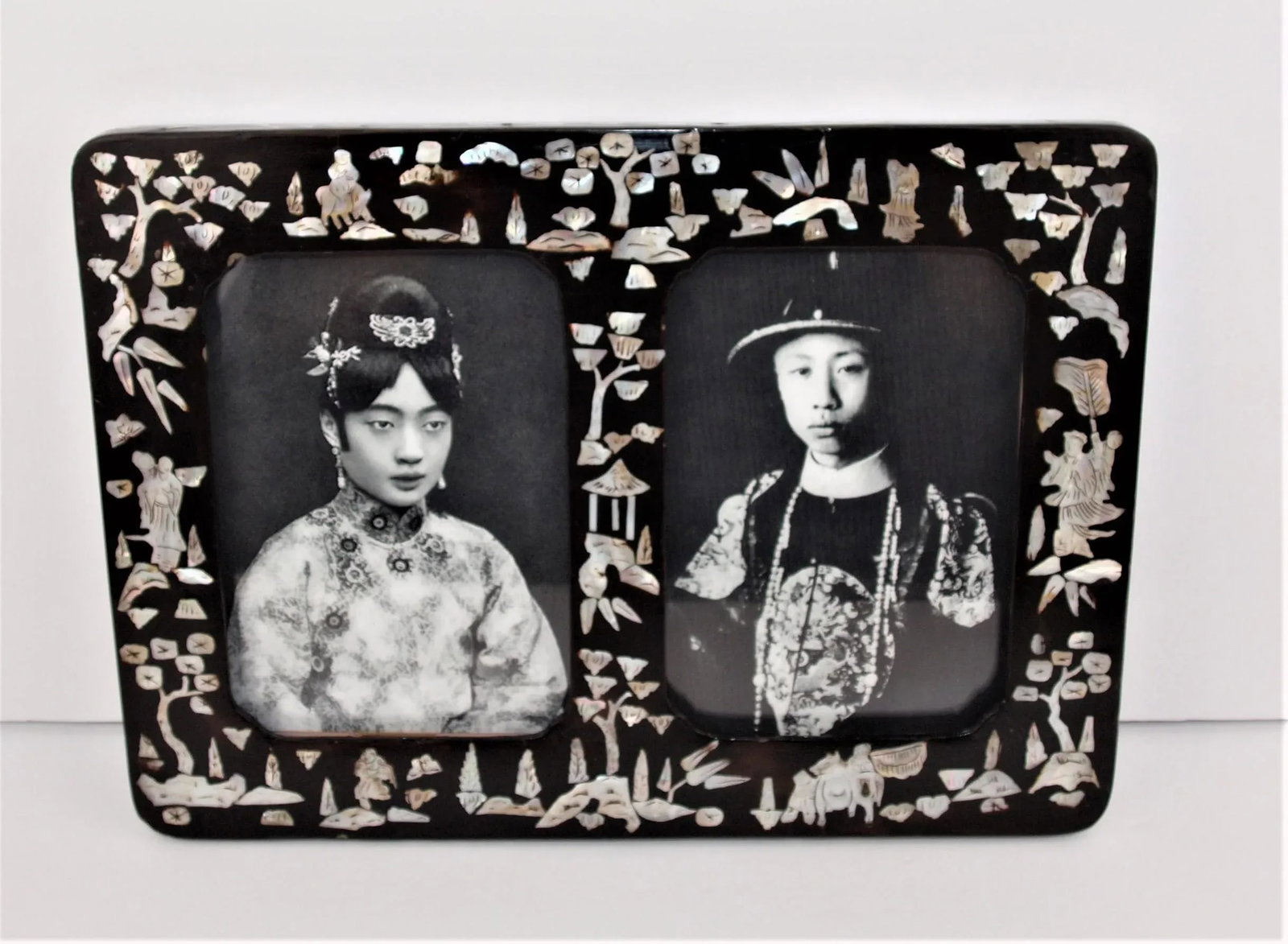 Early 20th Century Papier Mache Double Picture Frame - 2