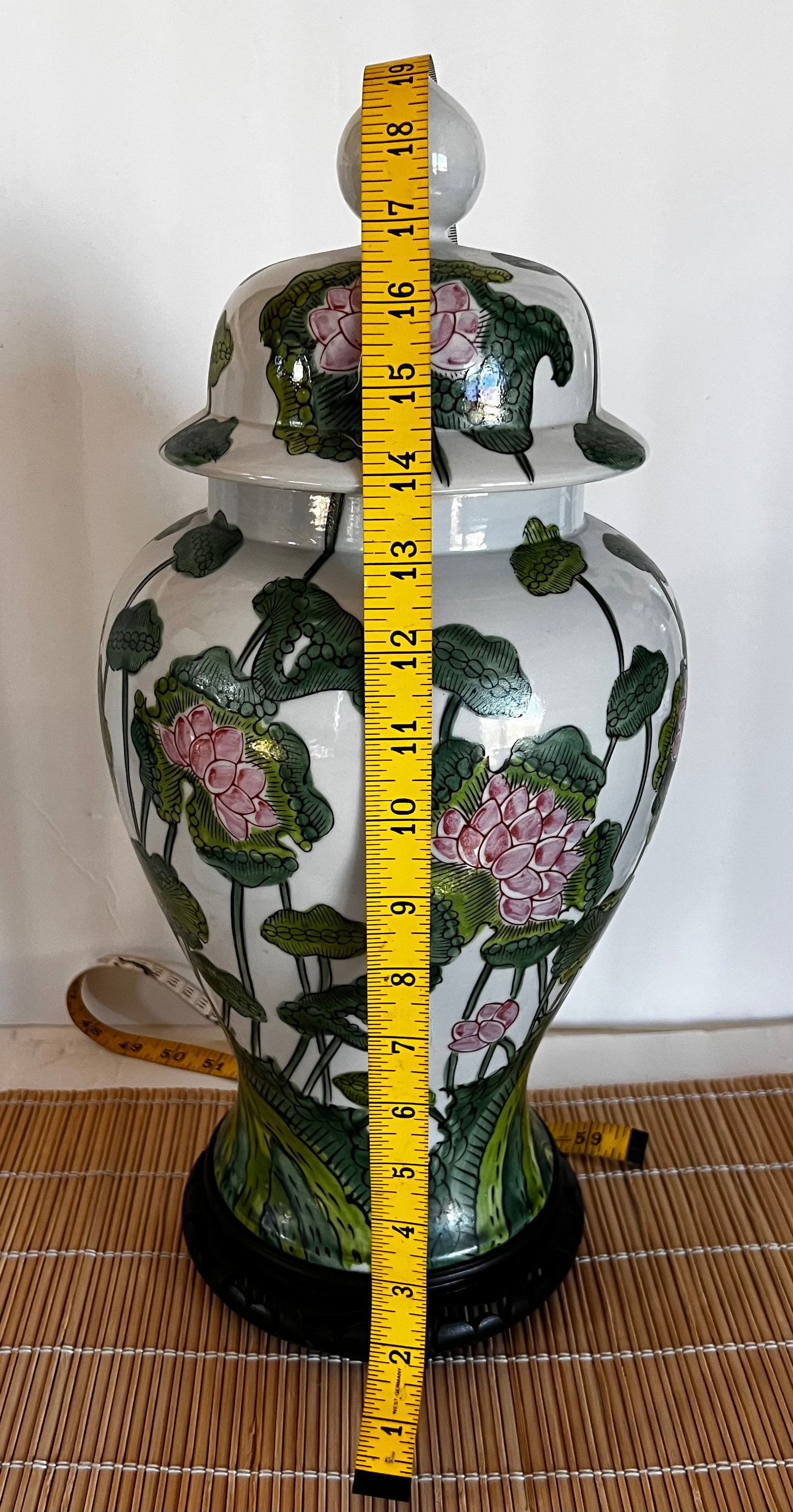 Chinoiserie-Style Porcelain / Temple /Ginger Jar -Made in Japan - 5