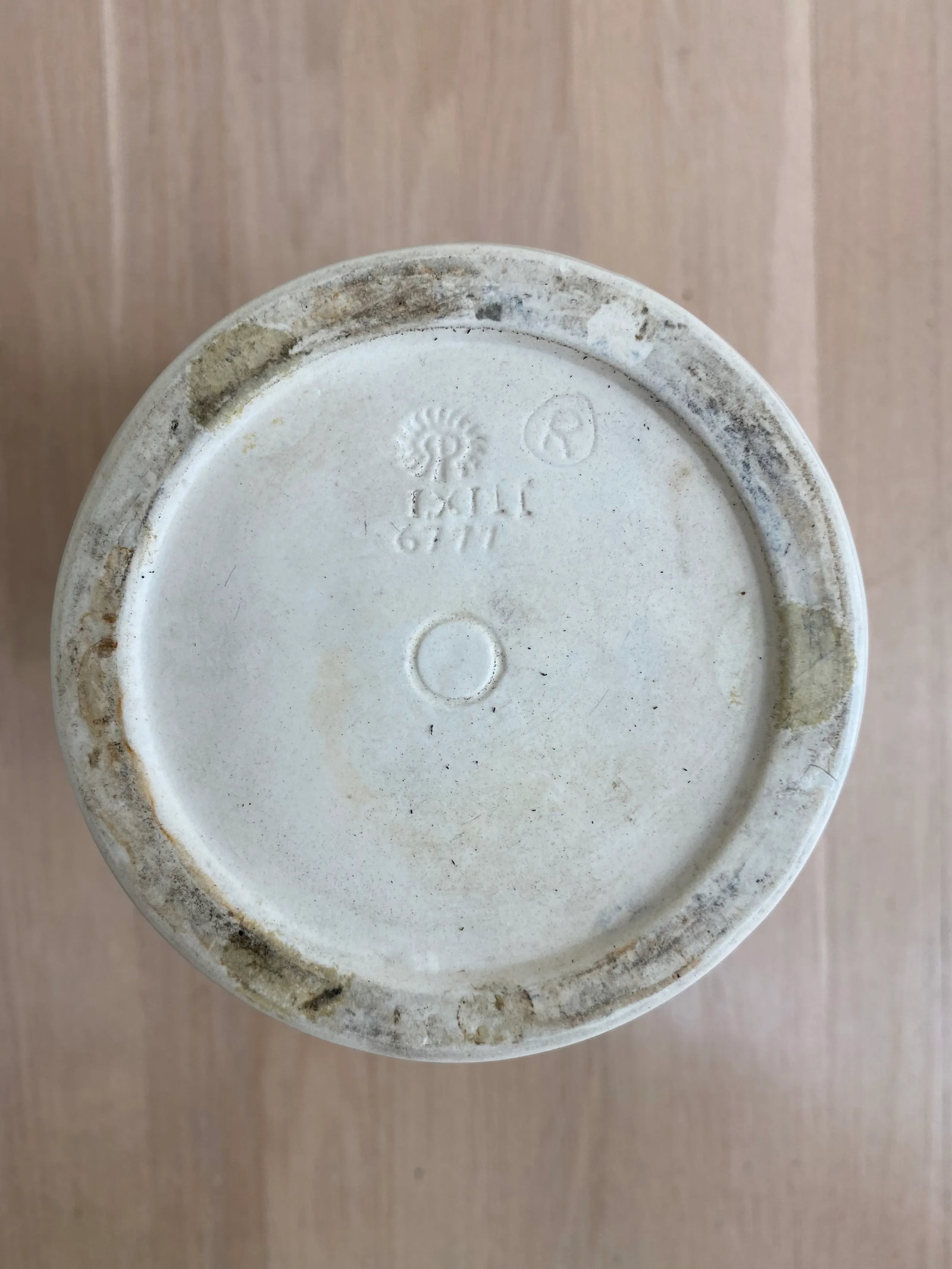 1940's Modern Matte White Ceramic Vase by Rockwood - 9