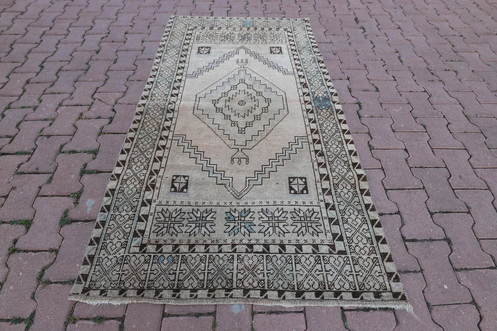 1970s Traditional Antique Turkish Hand Knotted Vintage Oushak Area Rug - 11