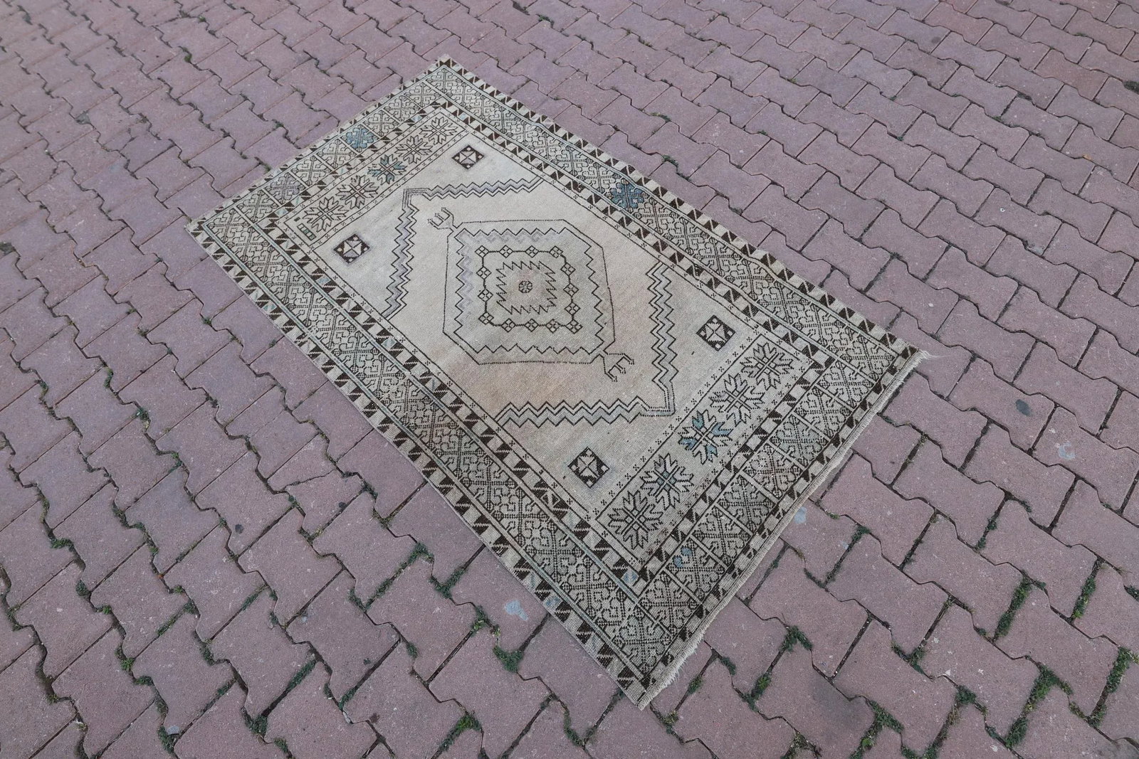 1970s Traditional Antique Turkish Hand Knotted Vintage Oushak Area Rug - 3