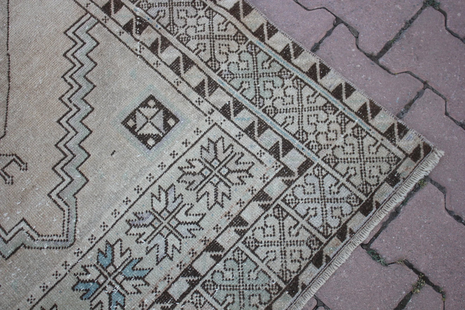 1970s Traditional Antique Turkish Hand Knotted Vintage Oushak Area Rug - 4