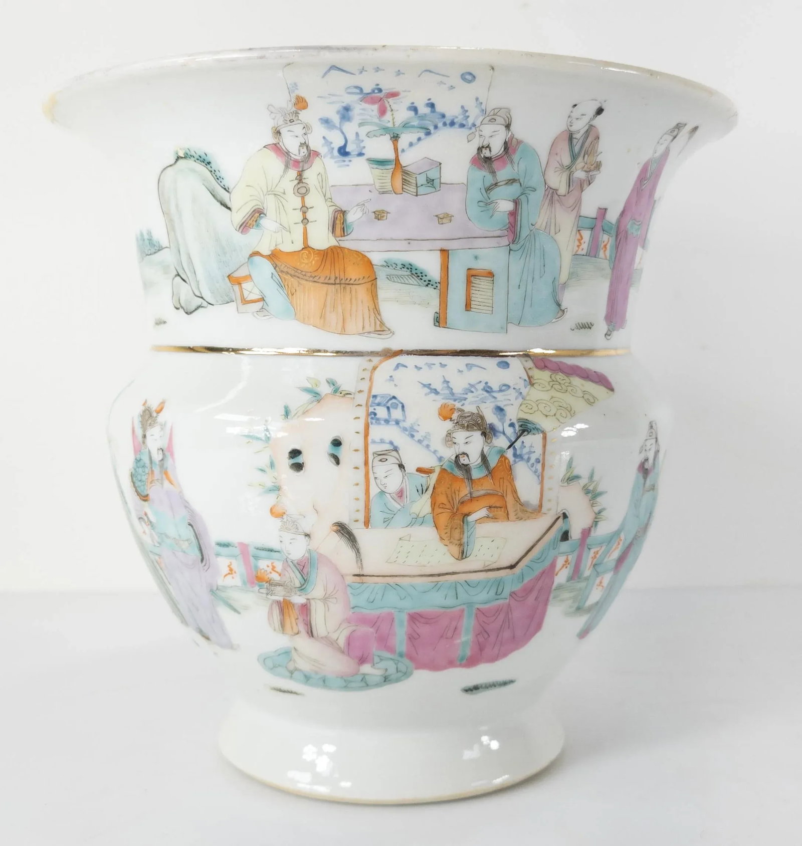 Chinese Famille Rose Chinoiserie Vase - 2