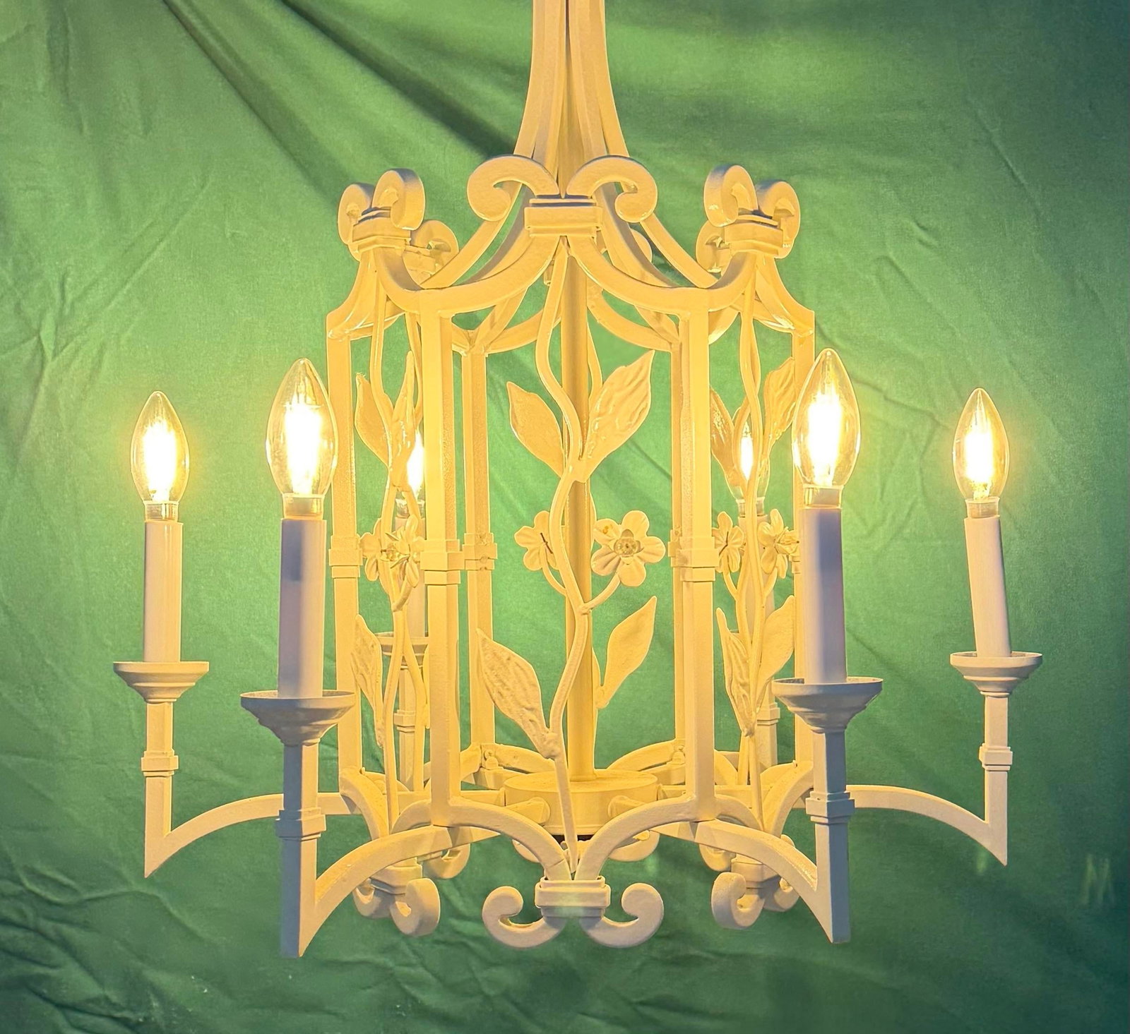 Vintage 6-Light Palm Beach Regency Floral Pagoda-Style Chandelier - 4