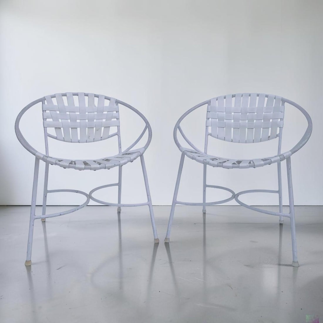 1960s Mid-Century Modern Wrought Iron Patio Set - 9
