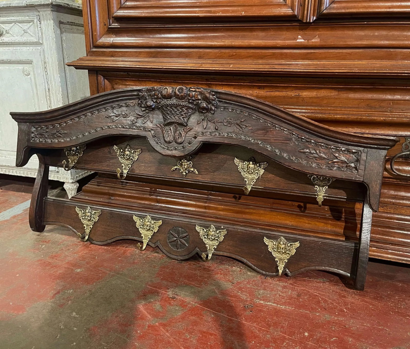 Mid-19th Century French Carved Oak Hanging Shelf With Hooks From Normandy - 2