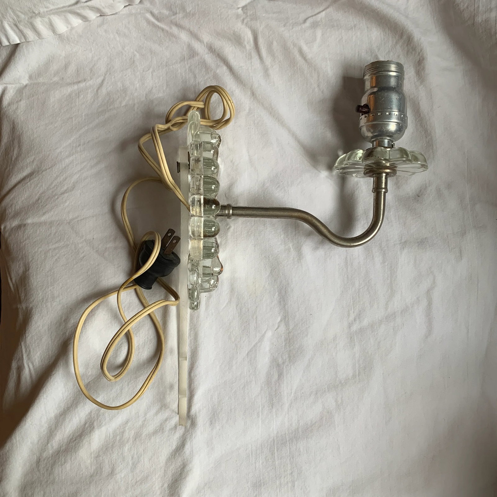Mid-20th Century Lucite Wall Sconce - 2