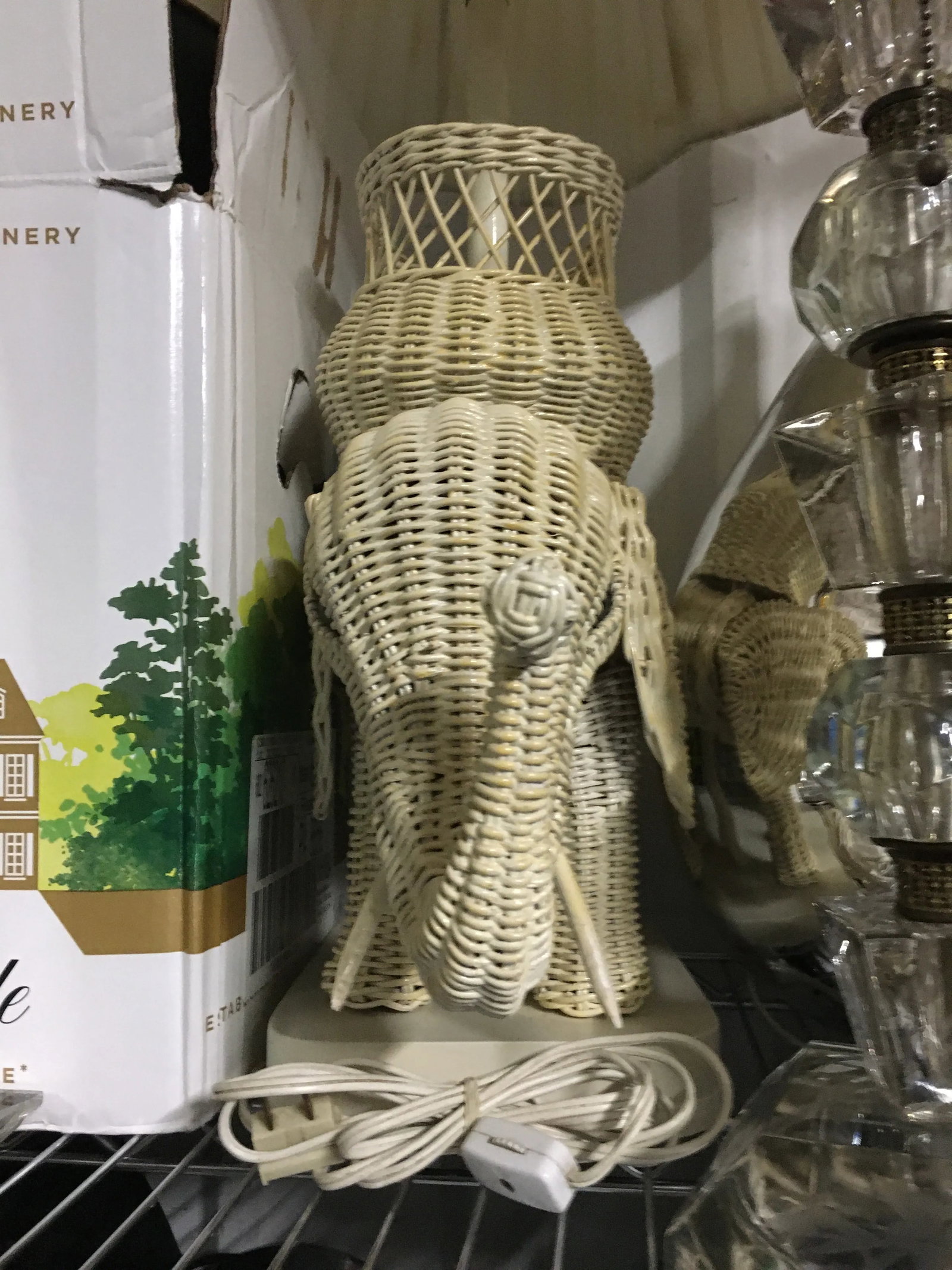 1980s Wicker Elephant Lamp - 8