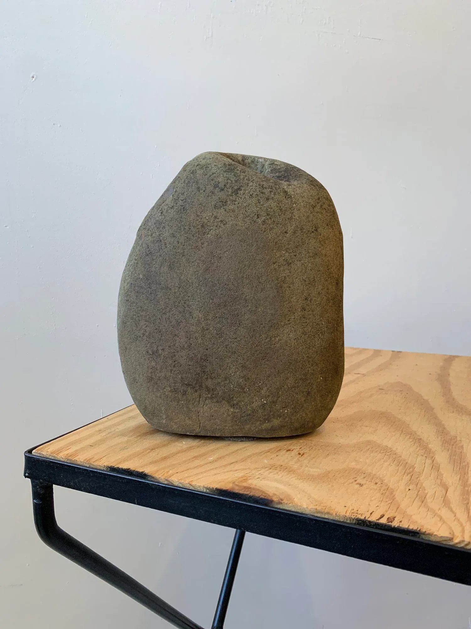 Vintage Natural Rock Biomorphic Vase, Circa 1980s - 4