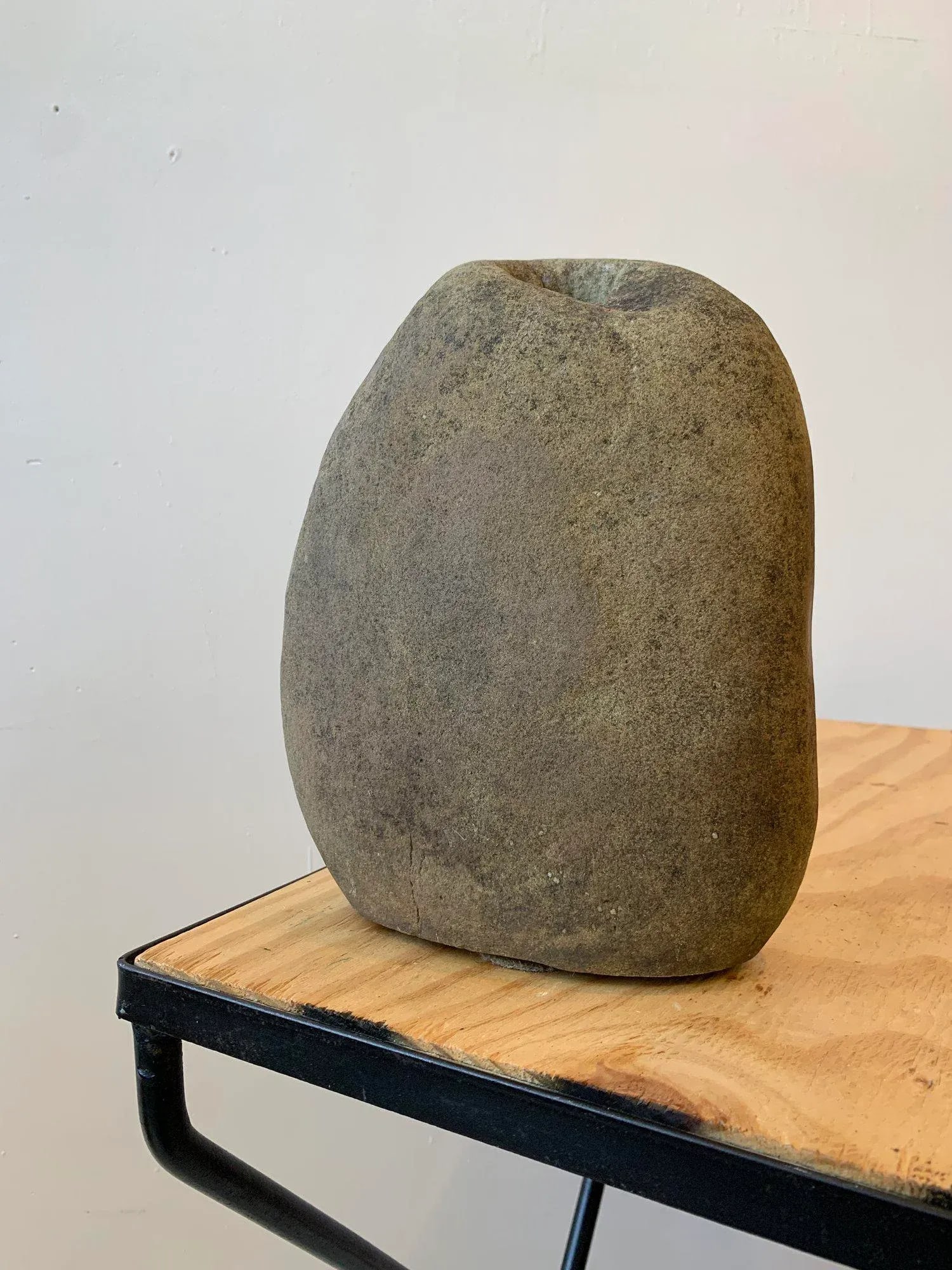 Vintage Natural Rock Biomorphic Vase, Circa 1980s - 8