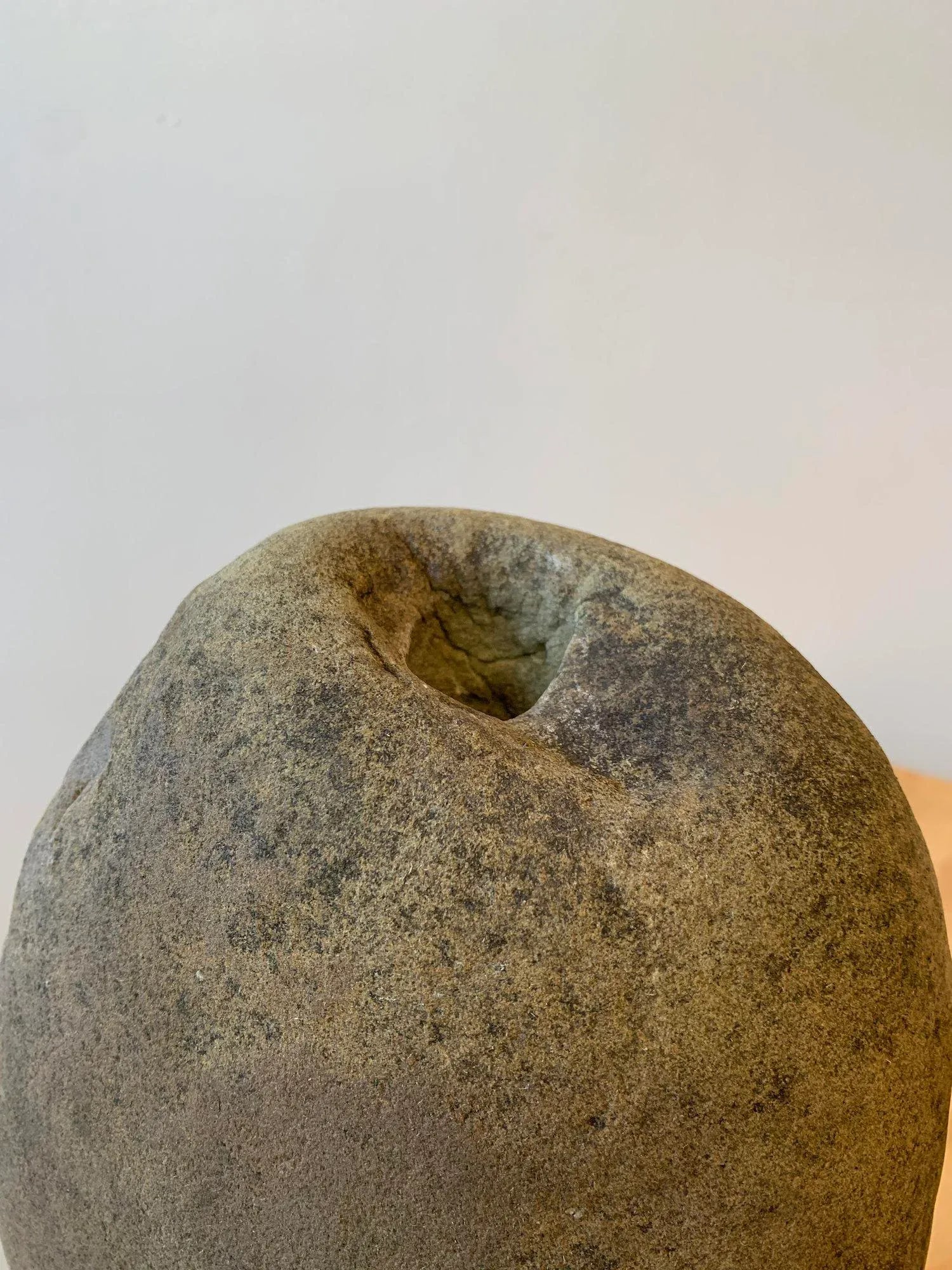 Vintage Natural Rock Biomorphic Vase, Circa 1980s - 9