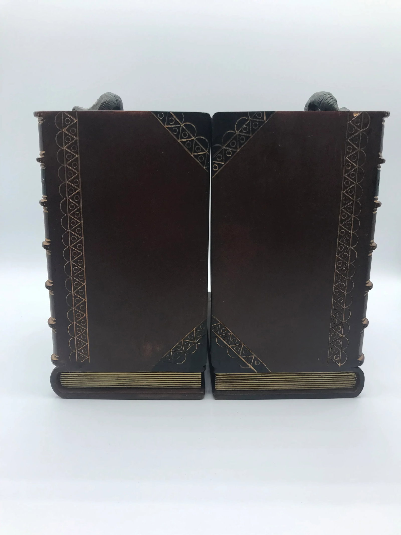 Vintage Elephants Sitting on Books Bookends - a Pair - 5