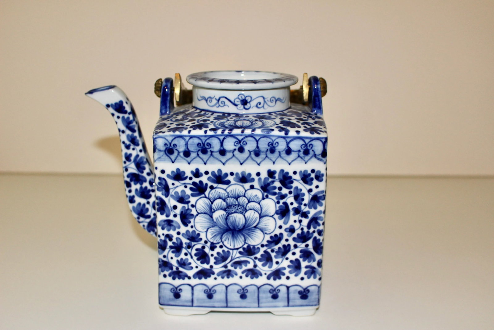 Vintage Blue & White Tea Pot - 10