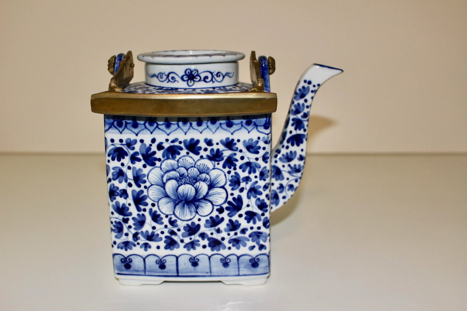 Vintage Blue & White Tea Pot - 3