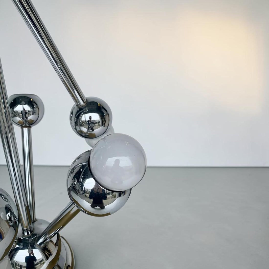1960's Atomic Space Age Era Atomium Chrome Table Lamp - 3