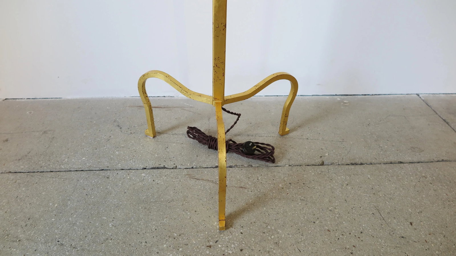 1970s Gilded Floor Lamp Attributed to Albert Hadley - 10