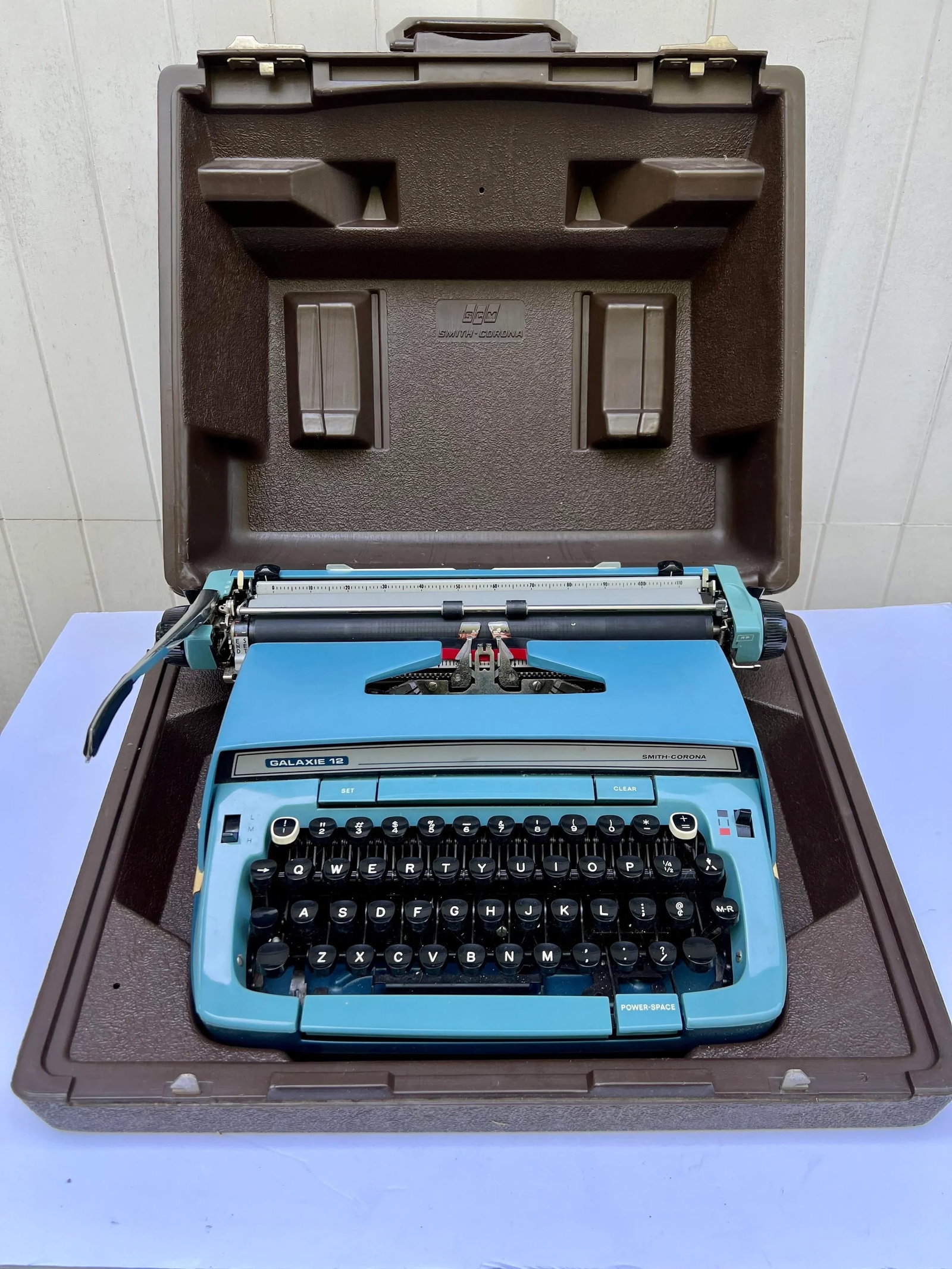 Vintage Smith Corona Galaxie 12 Typewriter - 12