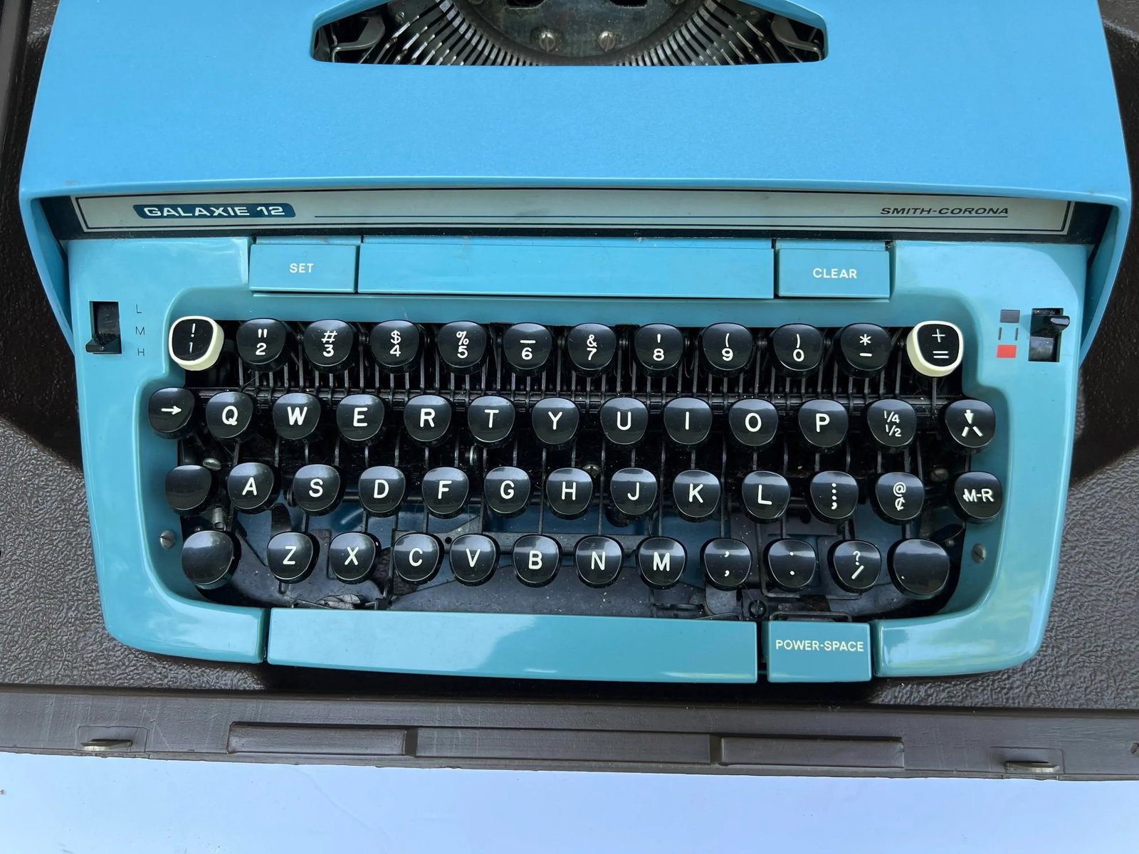 Vintage Smith Corona Galaxie 12 Typewriter - 3