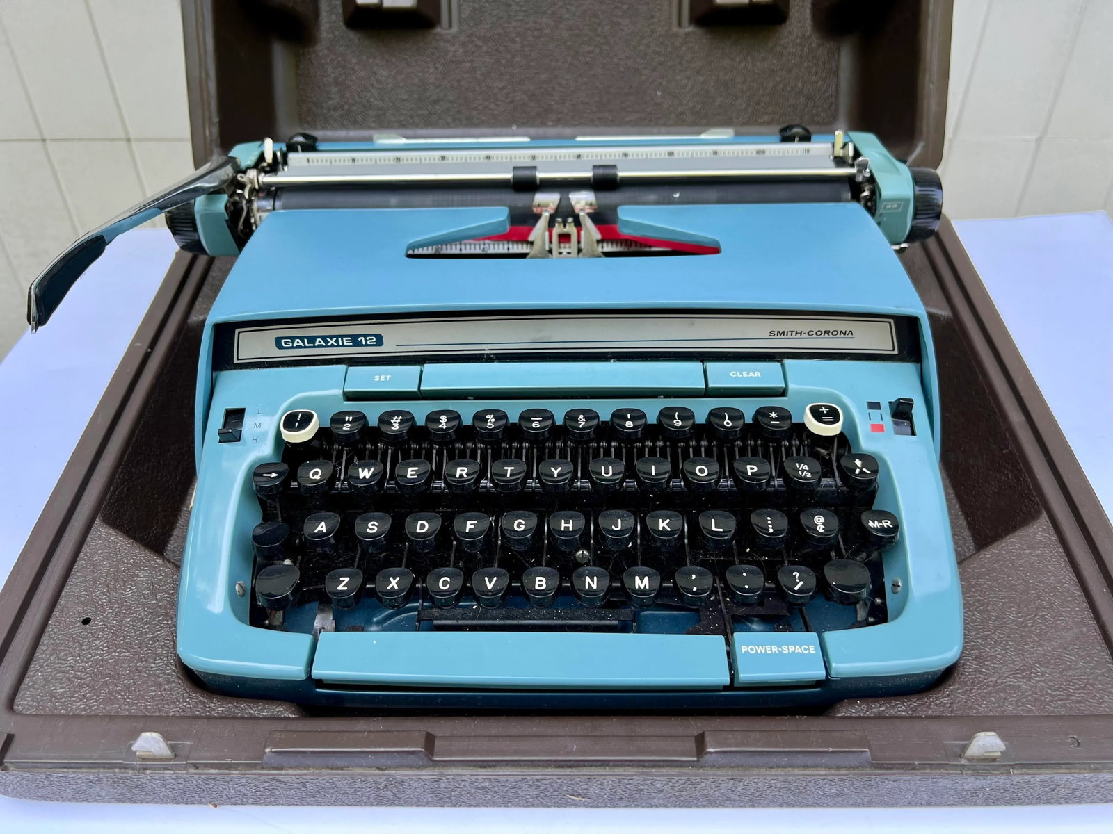 Vintage Smith Corona Galaxie 12 Typewriter - 7