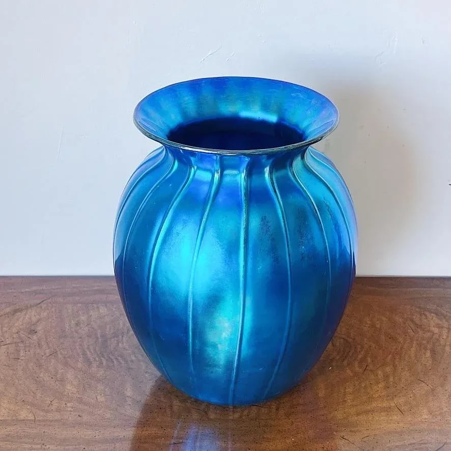 Vintage Large Iridescent Vase in Blue Glass (Signed Lundberg Studios 2000) - 3