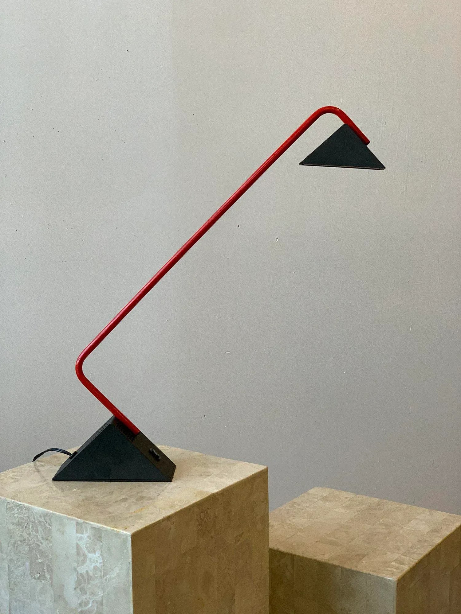 Vintage Postmodern Disegno Italia Red Enameled Metal + Molded Plastic Angy Table Lamp, Circa 1970s - 2