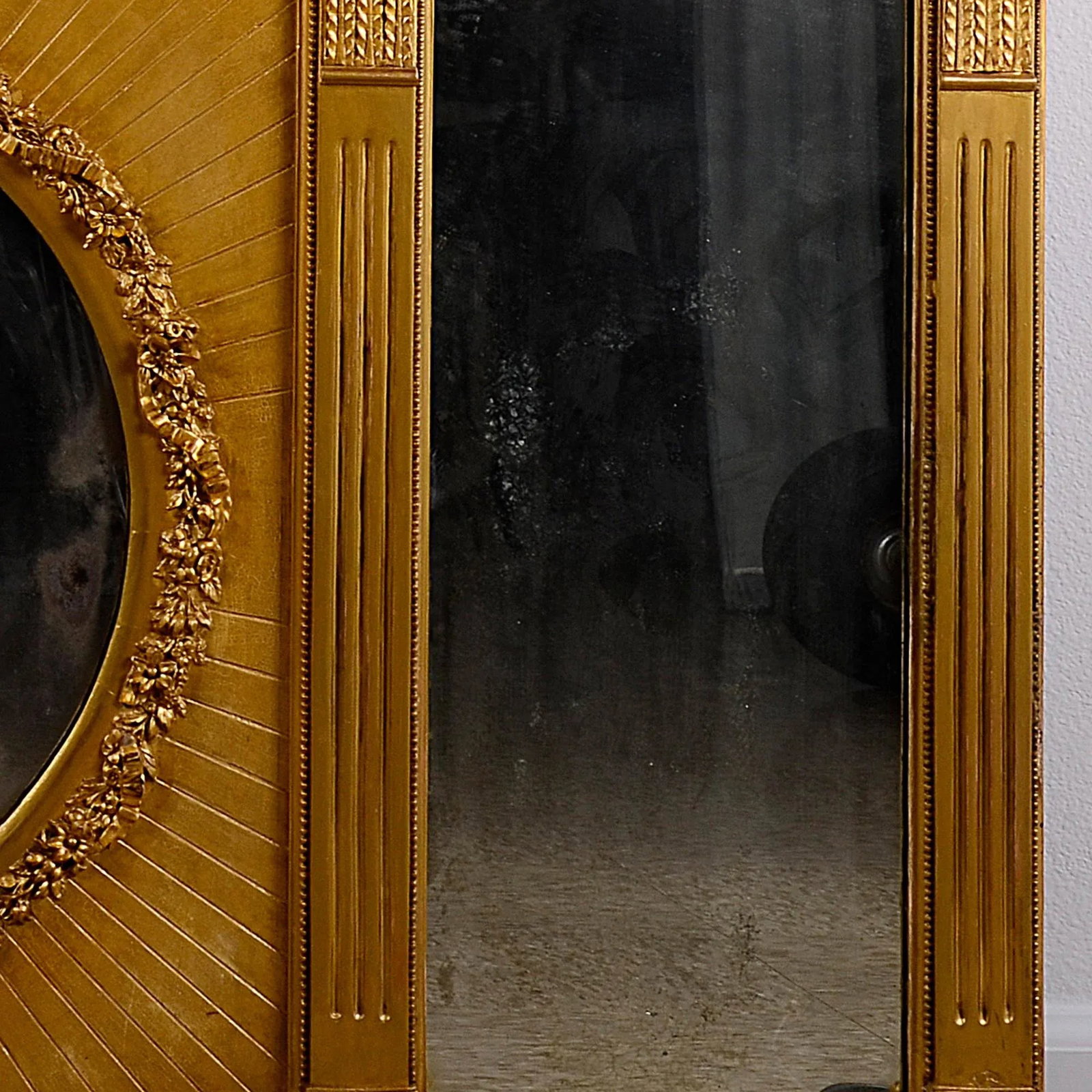 Late 19th Century Carved Gilt Wood Overmantel Mirror - 9