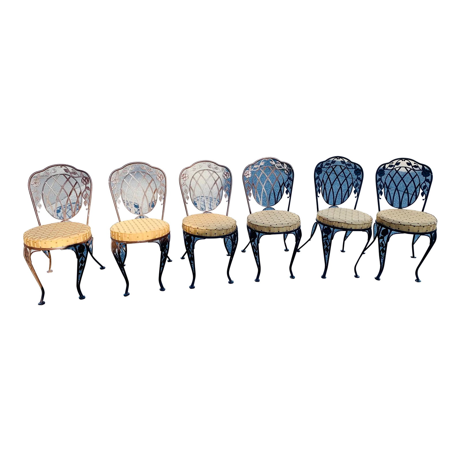Vintage Wrought Iron Outdoor Dining Chairs: A set of 6 Vintage Wrought Iron Dining Chairs Perfect for any deck, garden, or patio Popular Windflower pattern attributed to Woodard by Lyon Shaw Expected delivery within 2-4 weeks Condition: