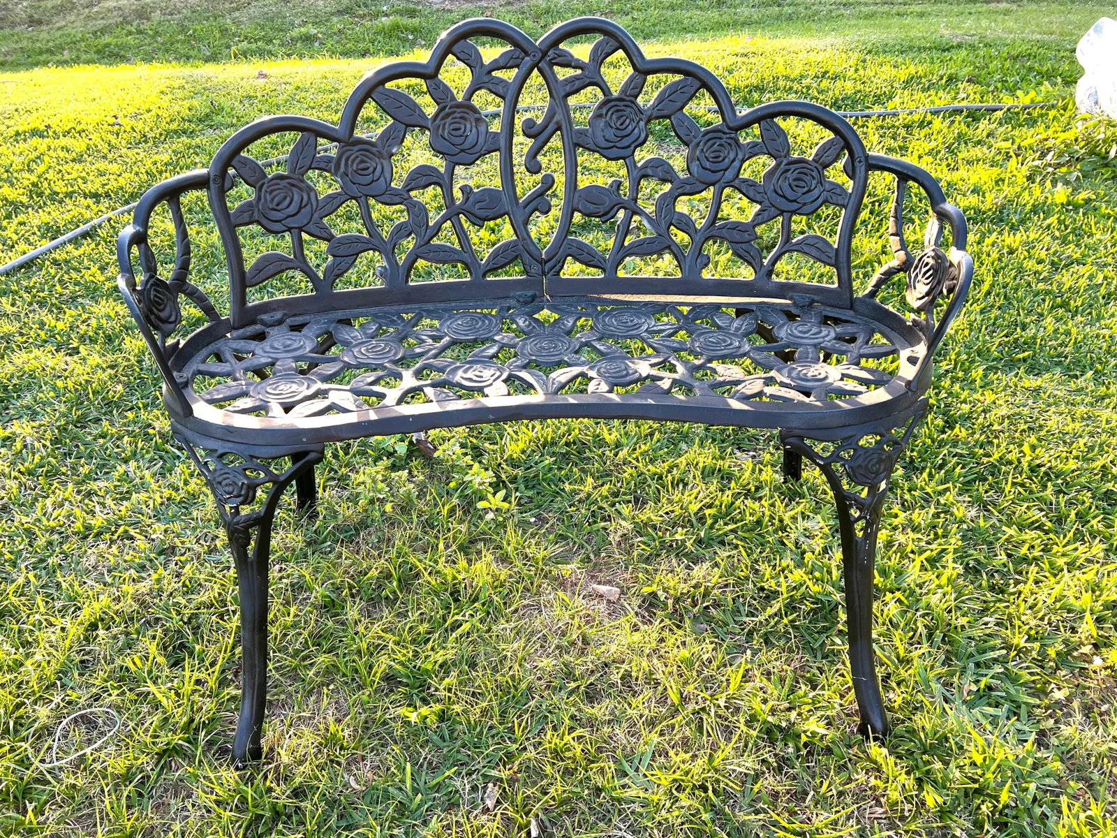 Late 20th Century Cast Iron Rose Floral Form Garden Bench - 3