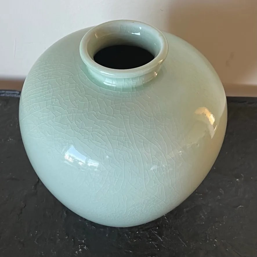 Mid-Century Asian Porcelain Vase in Celadon Glaze With Crazing, Signed - 3