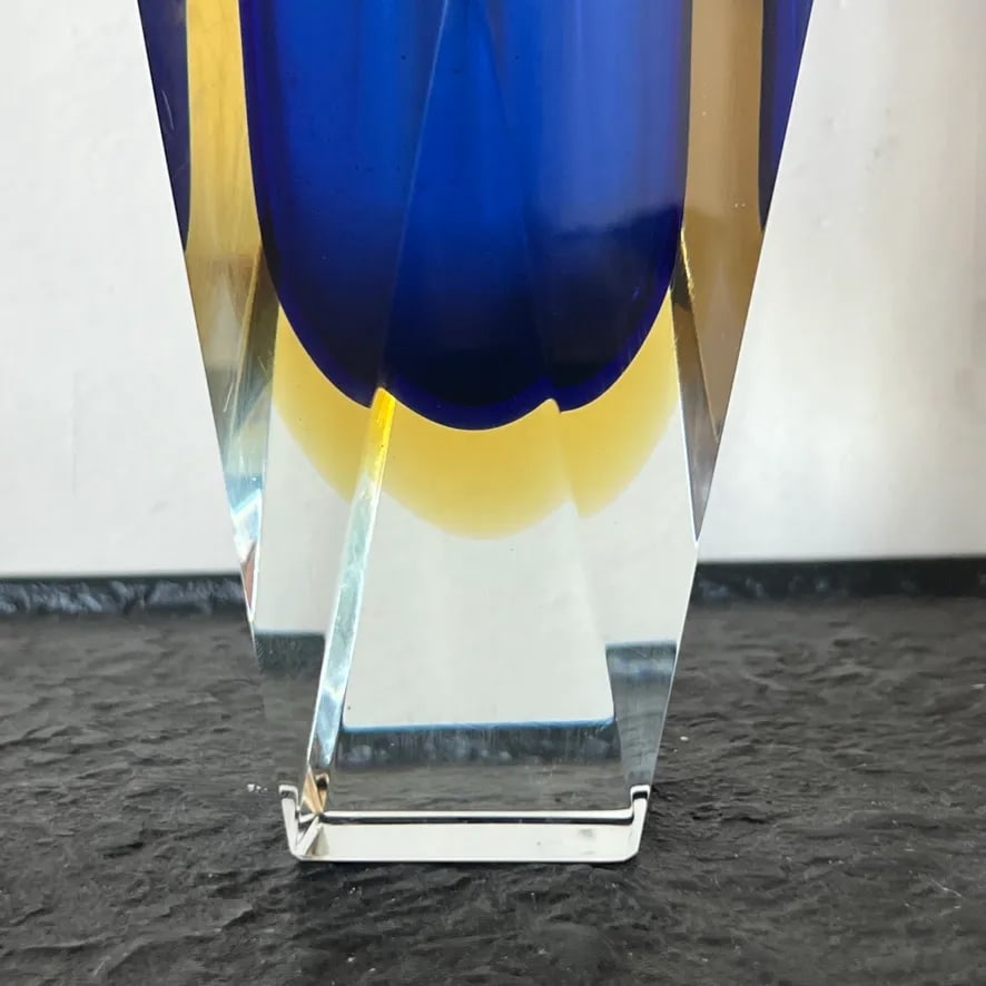 Vintage Murano Sommerso Glass Vase With Geometric Cut Edges in Blue and Yellow - 7