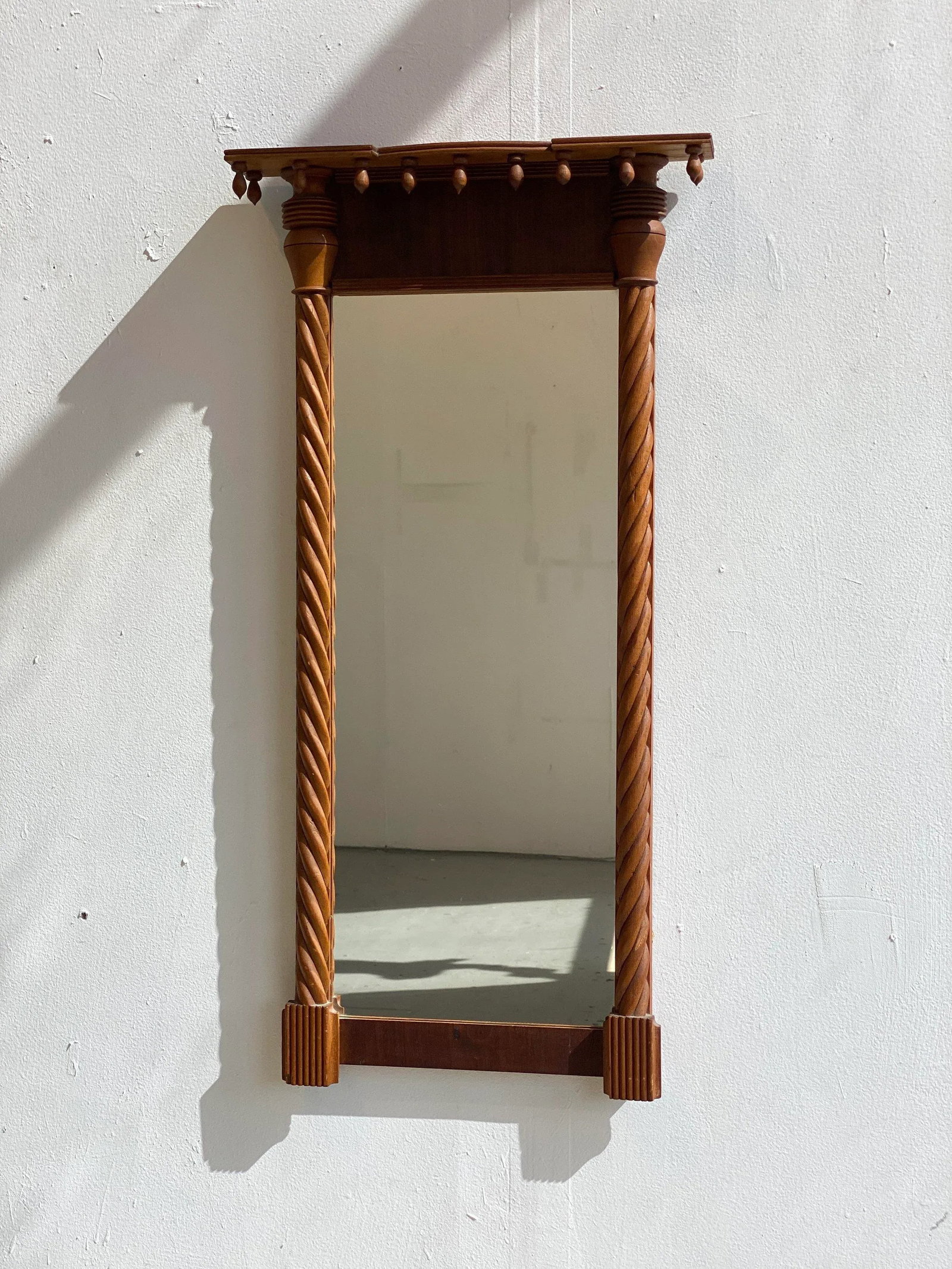 Antique Federal Mirror With Barley Twist Columns, Early-Mid 19th Century - 12