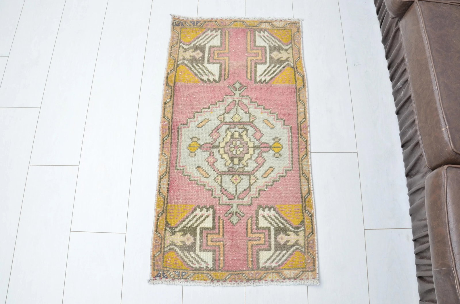 1960s Pastel Pink Oushak Bedroom Small Rug - 6