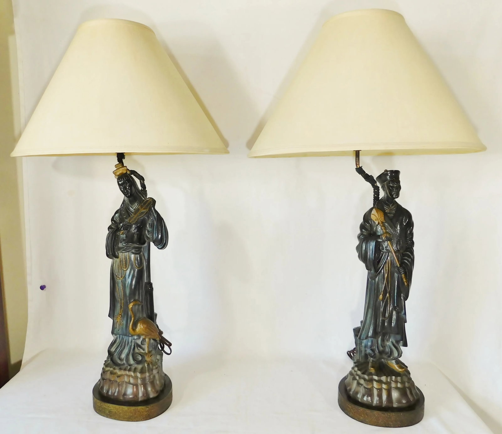 Large Pair Mid Century Asian Chinoiserie Figural Man Woman Table Lamps W/ Shades - 10