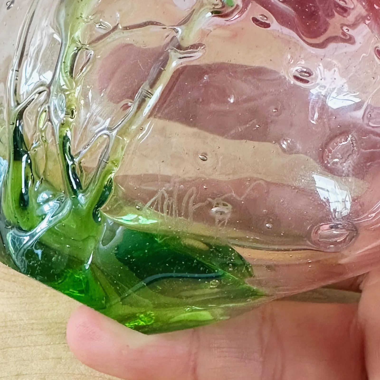Vintage Mouth Blown Art Glass Bud Vase in Pink and Green - 7