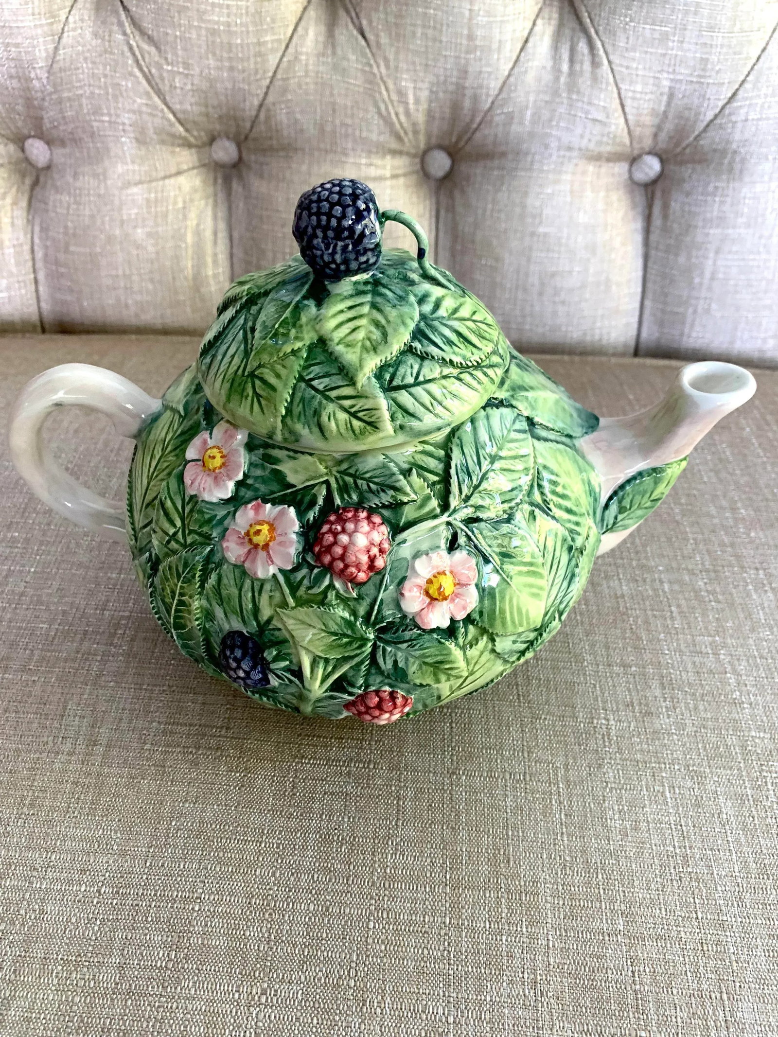 Vintage Hand-Painted Tea Pot, Made in Italy - 2